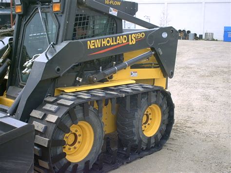 ground contact area of a skid steer with tracks|best tread for skid steer track.